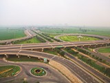 Gateway of 6 lane 165 Km Yamuna Expressway, Greater Noida to Agra b